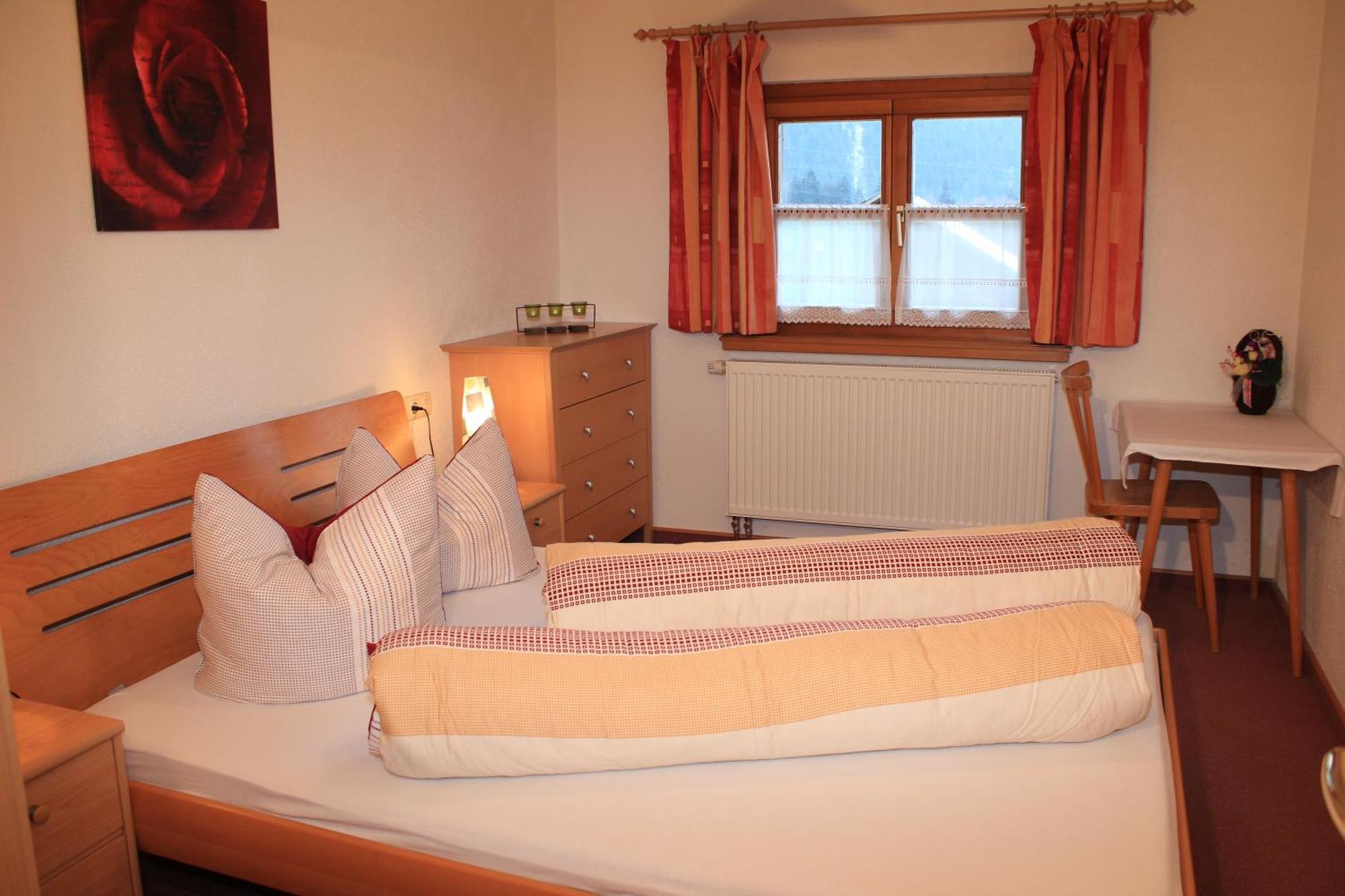 Haus Laedeler Apartment *